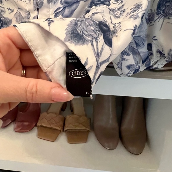 Cider Floral Crop Top - Picture 3 of 3